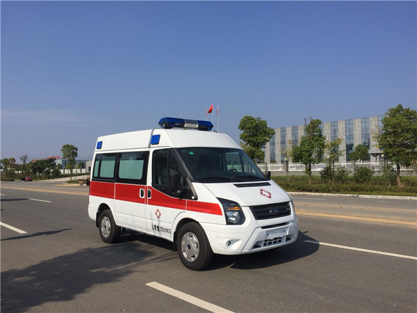 福特新世代運(yùn)輸型救護(hù)車