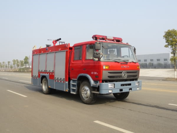 東風(fēng)145型5噸水罐消防車